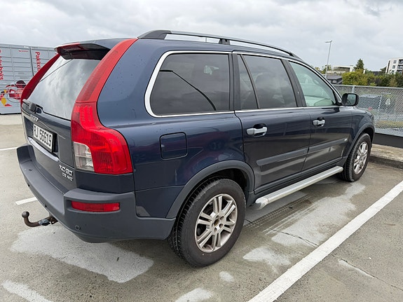 Volvo XC90 5 of 13