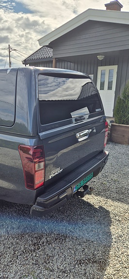 Isuzu D-max 7 of 16