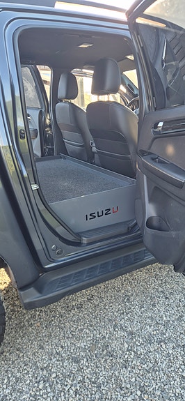 Isuzu D-max 11 of 16
