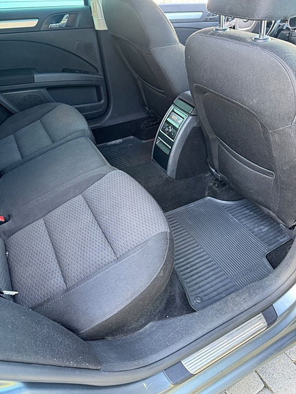 Skoda Superb 12 of 17