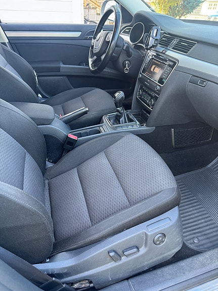Skoda Superb 11 of 17