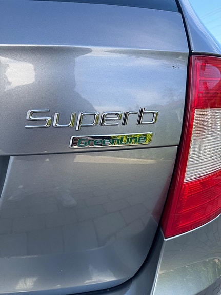 Skoda Superb 15 of 17