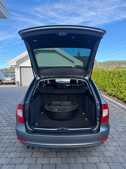 Skoda Superb 6 of 17