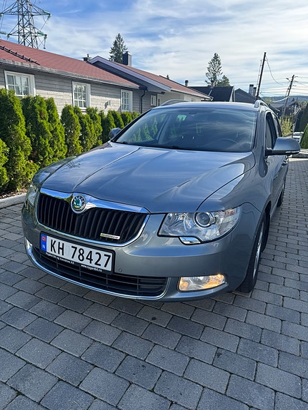 Skoda Superb 3 of 17