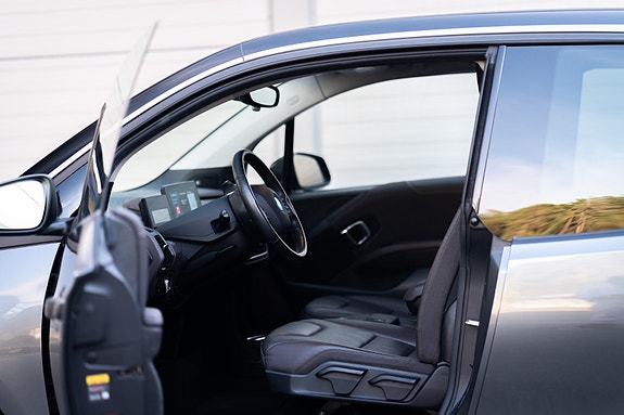 BMW i3 9 of 25
