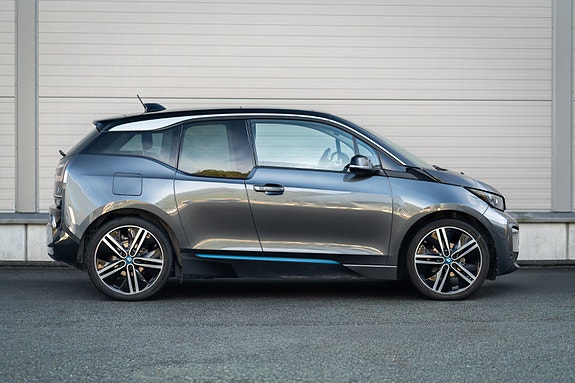 BMW i3 2 of 25