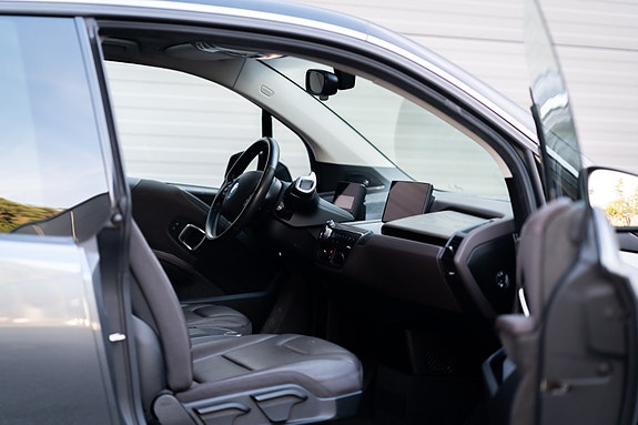 BMW i3 11 of 25