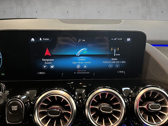 Mercedes-Benz EQA250 12 of 19