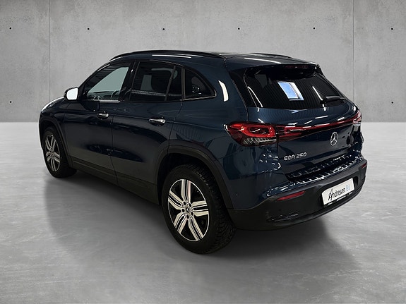 Mercedes-Benz EQA250 3 of 19