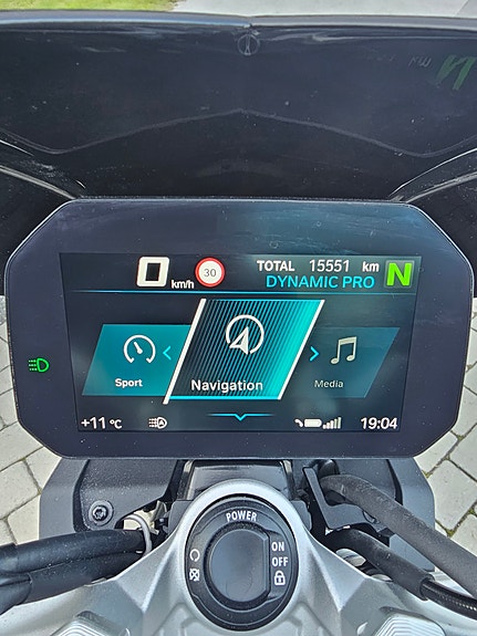 BMW F 900 R 19 of 21