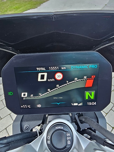 BMW F 900 R 17 of 21