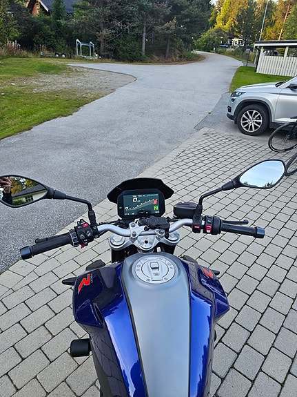 BMW F 900 R 14 of 21