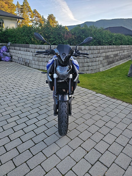 BMW F 900 R 2 of 21