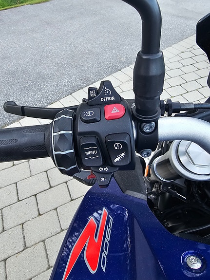 BMW F 900 R 15 of 21