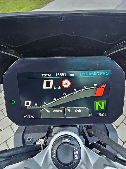 BMW F 900 R 18 of 21