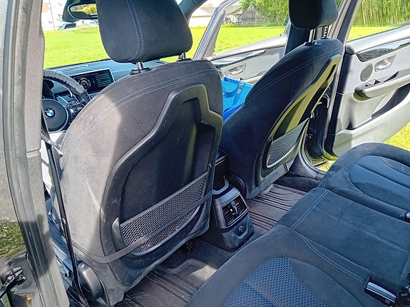 BMW 218i 12 of 18