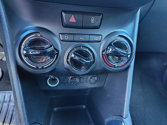 Peugeot 208 6 of 18