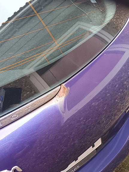 Peugeot 208 15 of 18