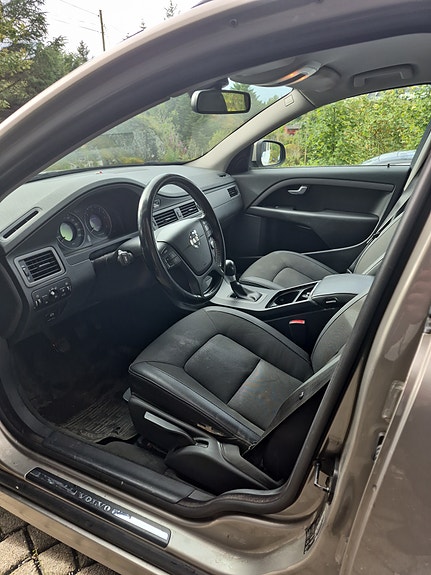 Volvo V70 6 of 6