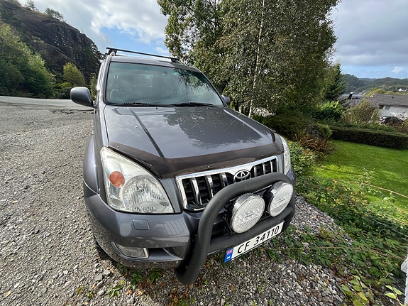 Toyota Land Cruiser 11 of 15