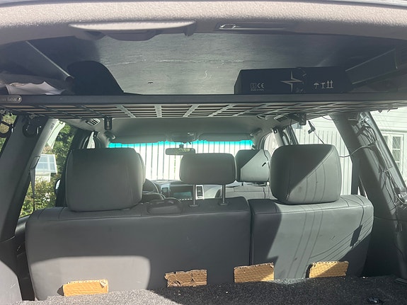Toyota Land Cruiser 8 of 15