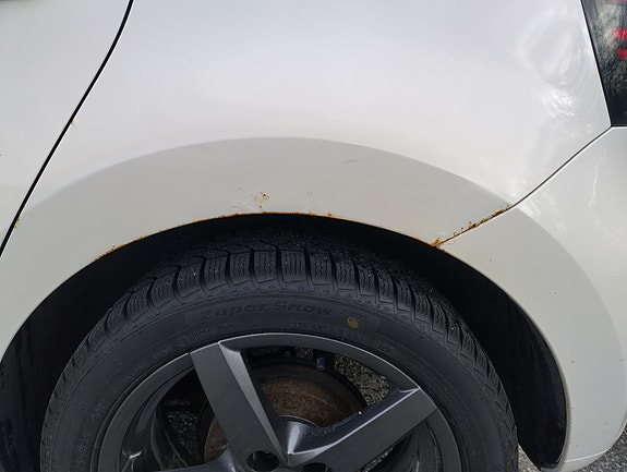 Volkswagen Polo 10 of 27
