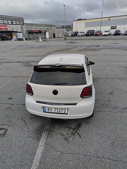 Volkswagen Polo 7 of 27