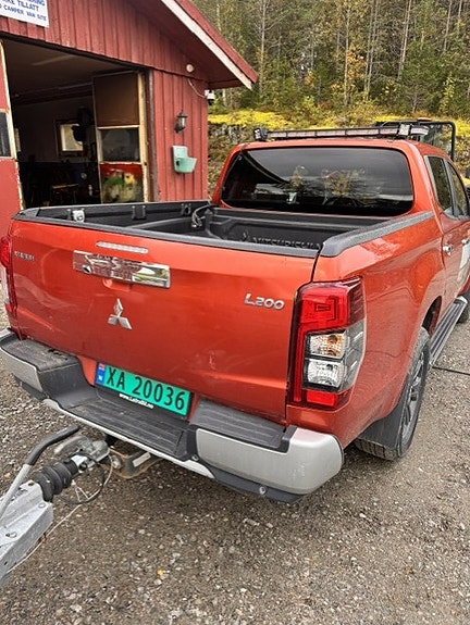 Mitsubishi L200 5 of 16
