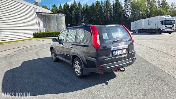 Nissan X-Trail 3 of 23