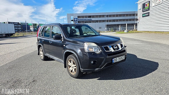 Nissan X-Trail 2 of 23