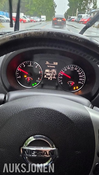 Nissan X-Trail 9 of 23