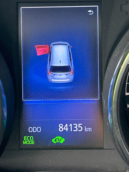 Toyota Auris 5 of 12