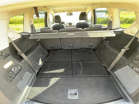Ford S-MAX 18 of 23