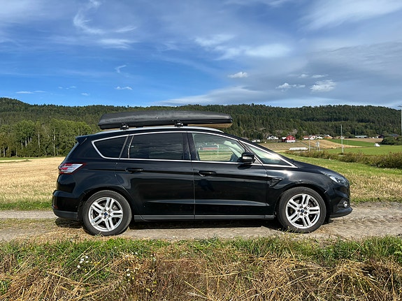 Ford S-MAX 6 of 23