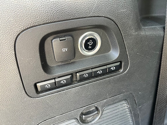 Ford S-MAX 19 of 23