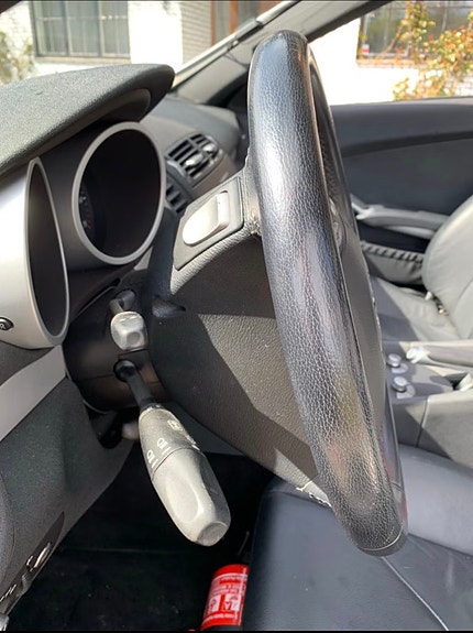 Mercedes-Benz SLK200 4 of 12