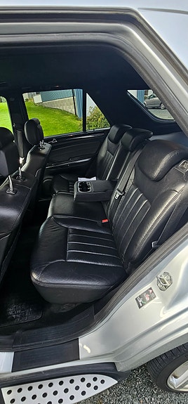 Mercedes-Benz ML280 12 of 16