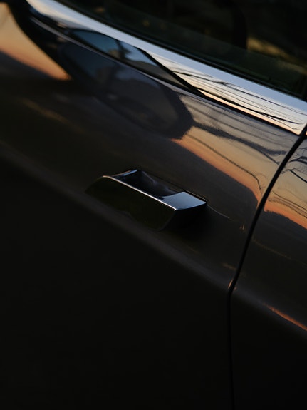 Tesla Model S 17 of 23