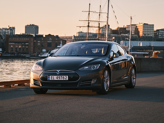 Tesla Model S 9 of 23