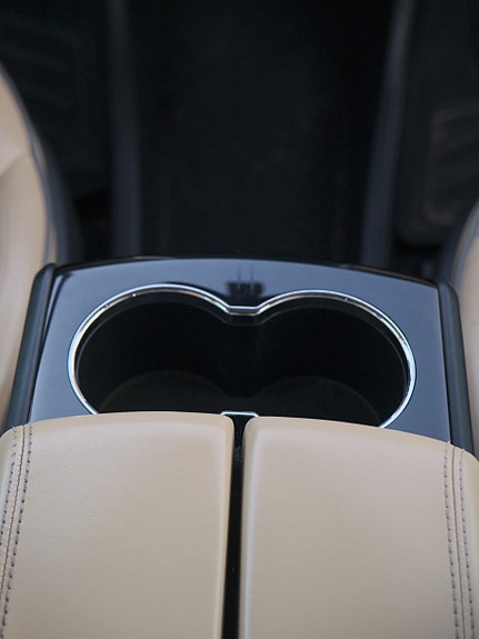 Tesla Model S 16 of 23