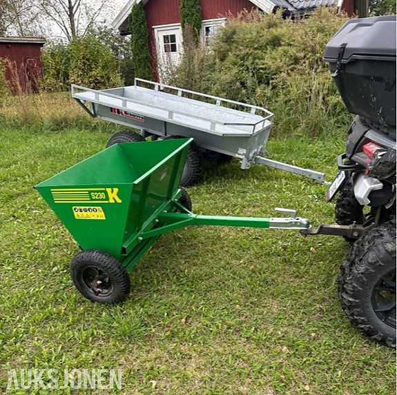 CFMOTO 850 ATV MED HENGER, BRØYTESKJÆR OG SANDSTRØER 15 of 15
