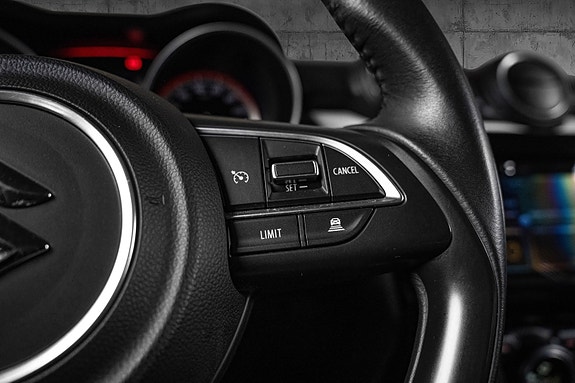 Suzuki Swift 22 of 29