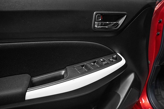 Suzuki Swift 29 of 29