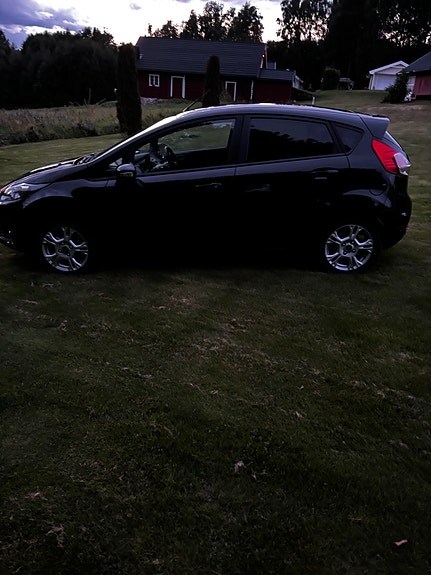 Ford Fiesta 3 of 9