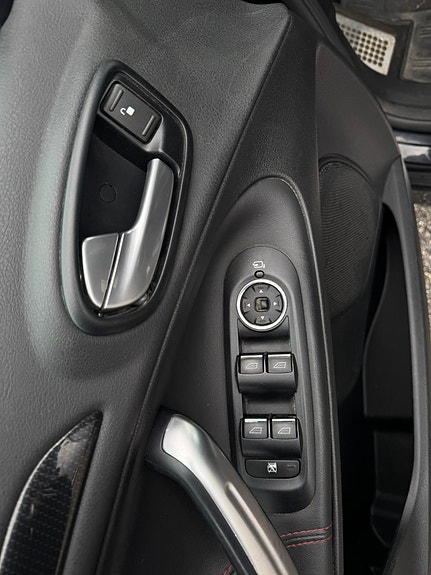 Ford S-MAX 15 of 30