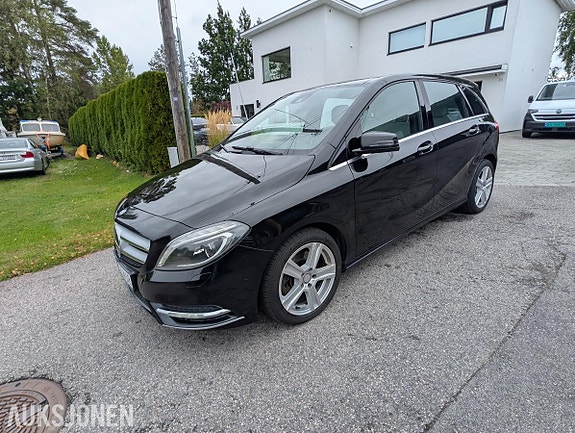Mercedes-Benz B-Klasse 3 of 30