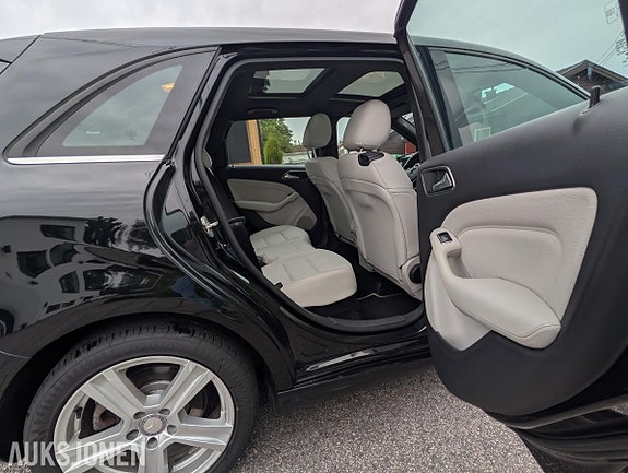Mercedes-Benz B-Klasse 18 of 30