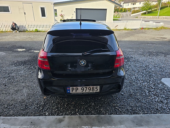 BMW 118d 4 of 23
