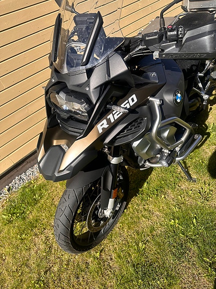 BMW R 1250 GS Adventure 2 of 12