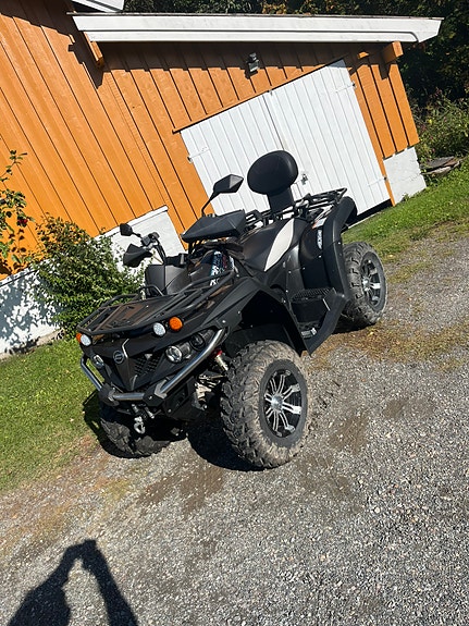 CFMOTO CF550 3 of 17